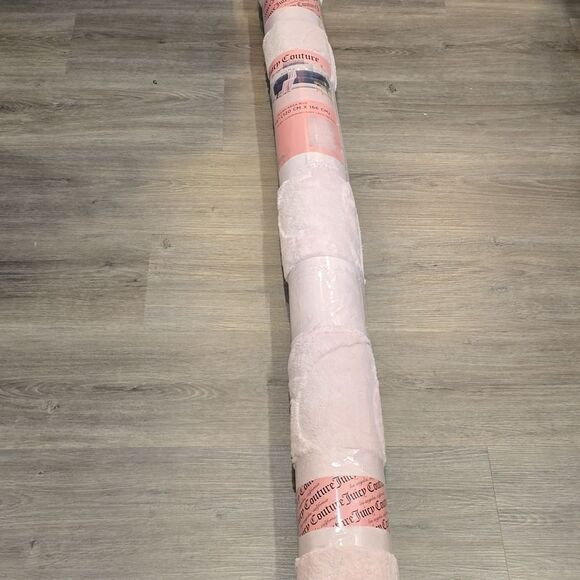 Juicy Couture Home Wavy Plush Area Rug - Picture 3 of 6